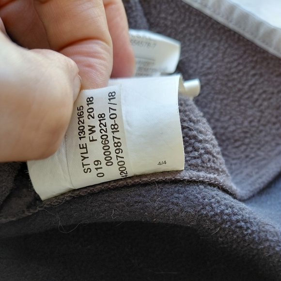 Under Armour Black and Dark Gray ColdGear Hooded Jacket - Picture 8 of 8